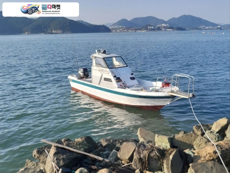 레져선 1.46톤 선외기 115마력 판매합니다.