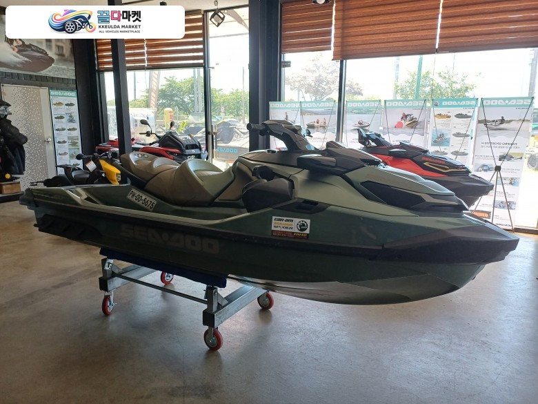 23년 GTX ltd 300 신차급