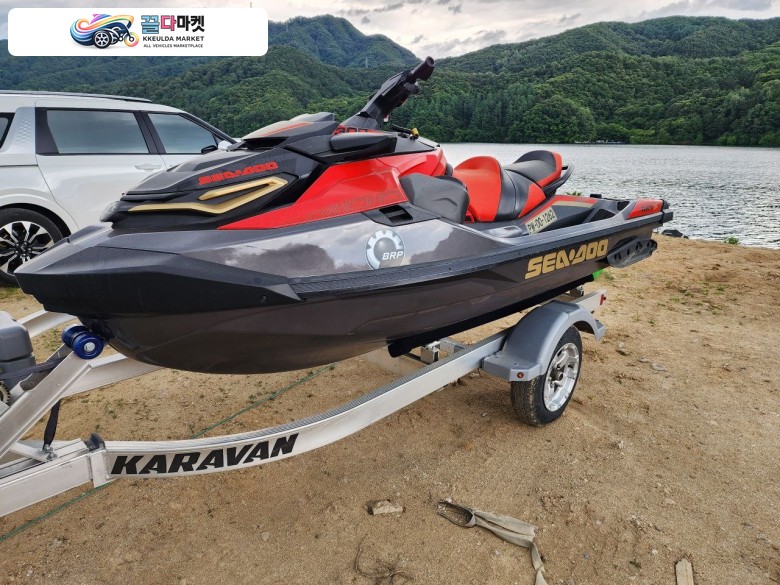 씨두 RXT 300 아이언맨 3인승