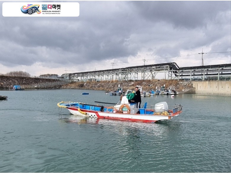 레져선 1.14톤 선외기 150마력 판매합니다.