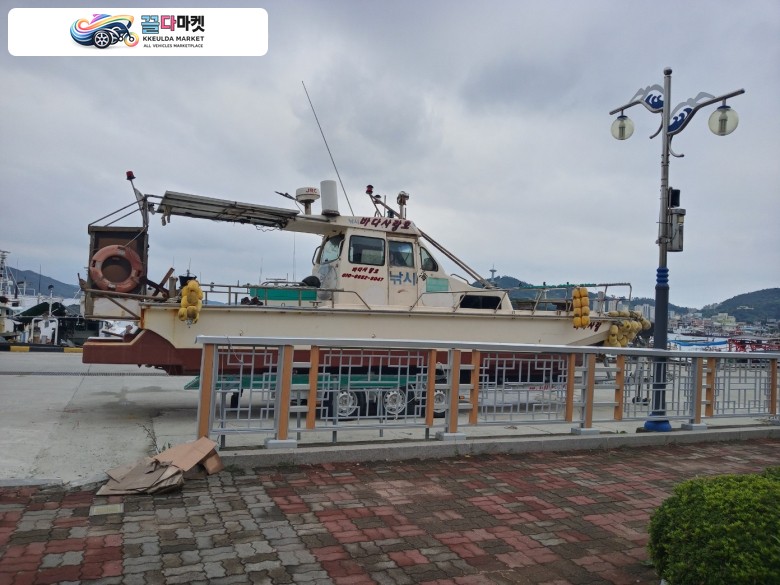 가격조정!!3.5톤 연안복합 허가 + 볼보 워터제트 엔진 어선