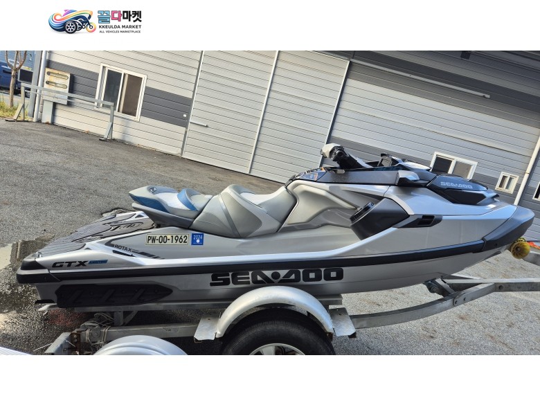 2021년식 씨두 GTX LTD 300SS 상태좋은 제트스키입니다.