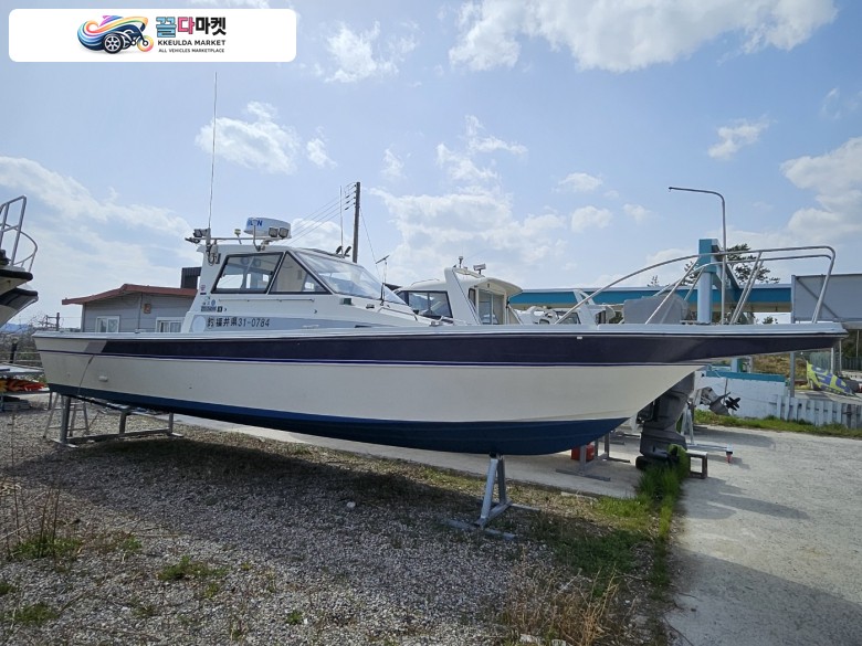 야마하 UF-30 (VOLVO PENTA 200HP) 판매합니다. 