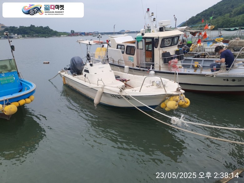 레져보트 스즈키ff230몰드팔아요