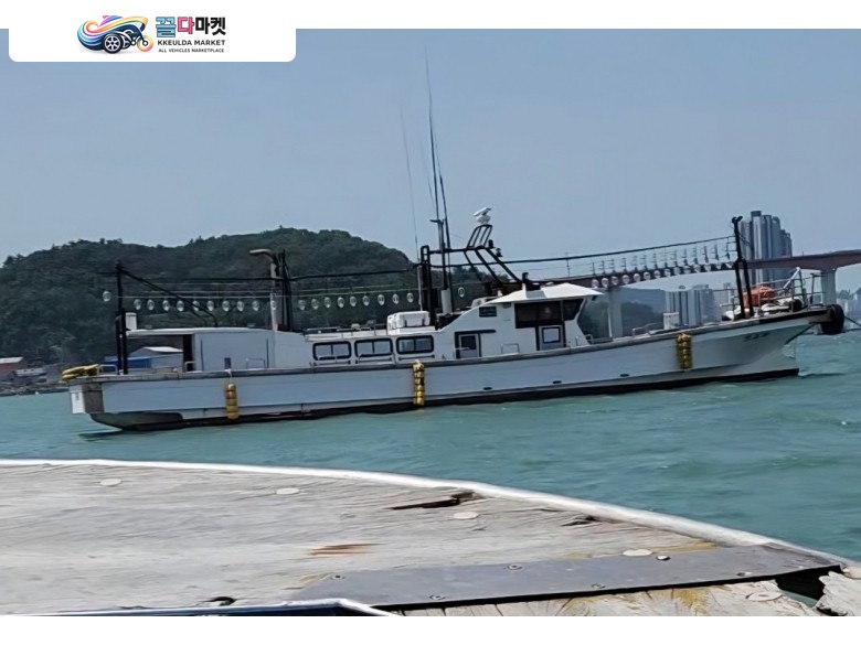 전남 9.77톤 연안복합허가 낚시어선 판매합니다.