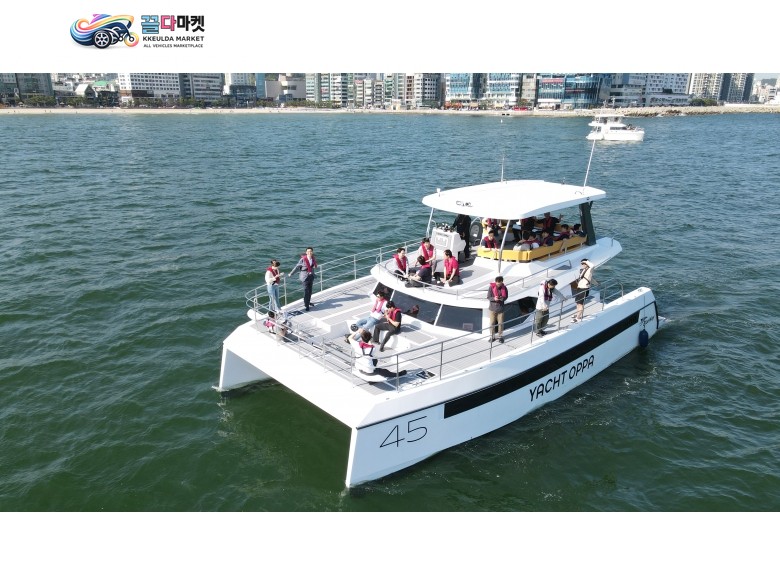2025년 5월 최신형 국산 광동FRP제조 BlueWay 45FT 파워카타마란 판매합니다.