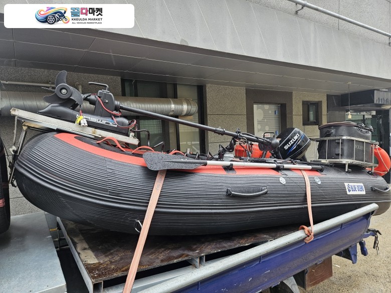 고무보트 (Suzuki 엔진 포함) 판매합니다                      230만