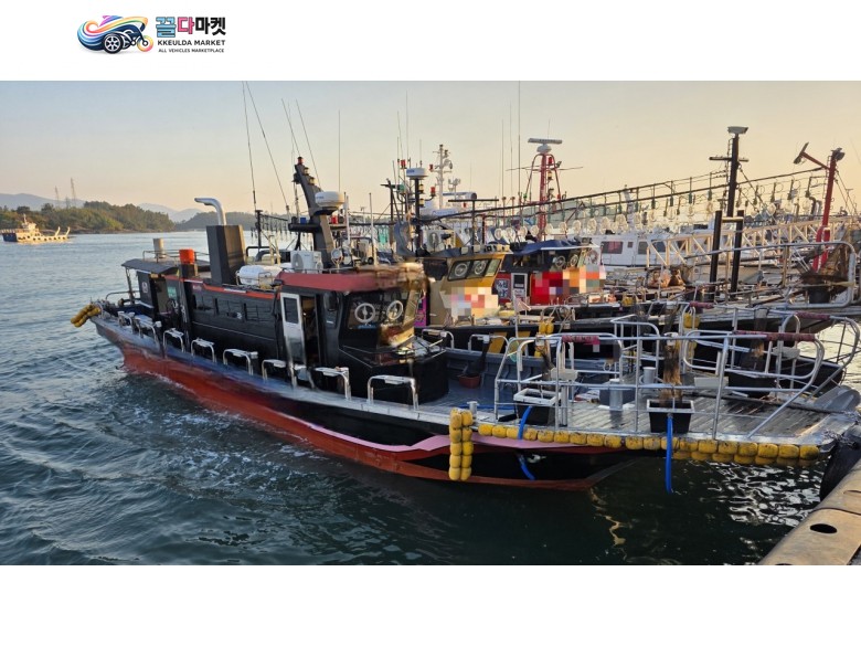 전남 9.77톤 연안복합허가 낚시어선 판매합니다. (생활낚시전용.낚시선으로 각종 편의시설완비되어 있습...