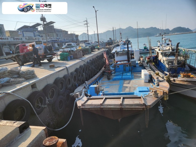 어장관리선 12톤 판매합니다.