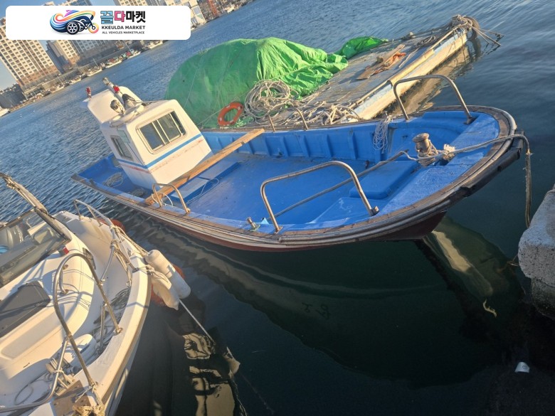 어선.어장관리선 2.22톤 선외기 200마력 판매합니다.