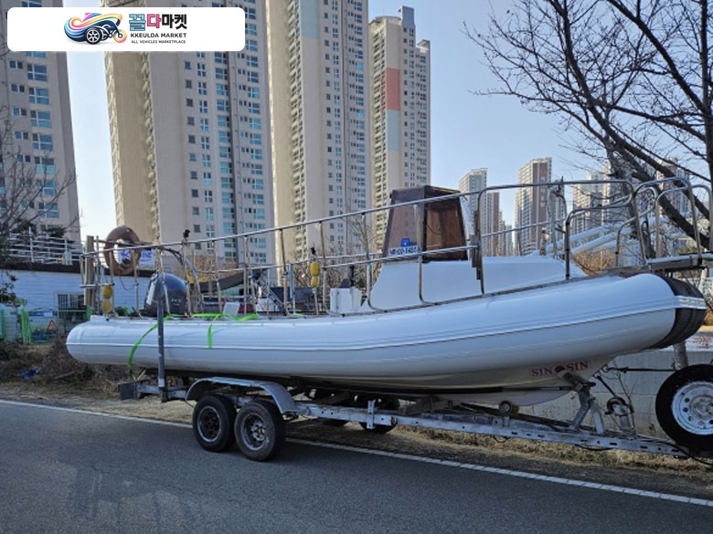콤비보트 frp 25피트 입니다