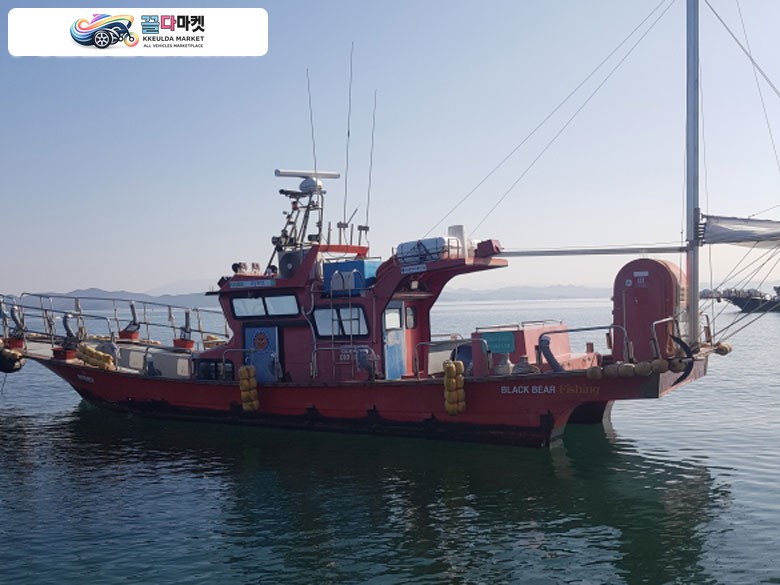 연안 자망 복합 5.5톤 선외기 300마력 투윈 판매합니다