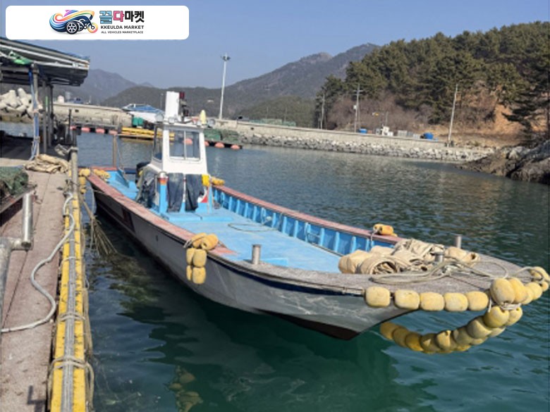 어선.어장관리선 2.78톤 선외기 300마력 판매합니다. (전국가능.선적증서있음)