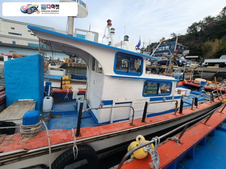 경남 3.01톤 연안복합허가 낚시어선 판매합니다.