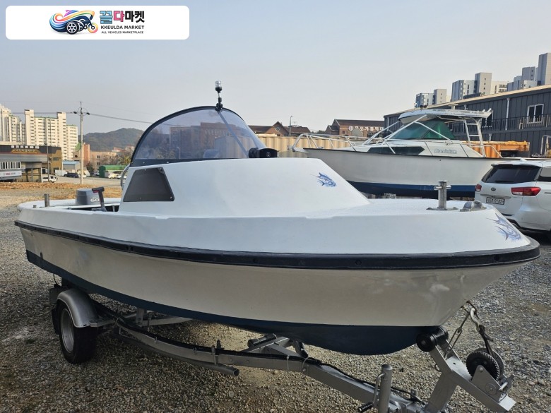 17ft 레저보트 (YAMAHA 2ST 60마력) 판매합니다.