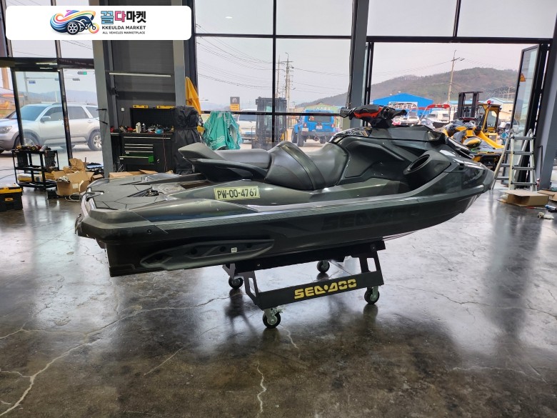 -매직틸트 레져- 2022년식 씨두 RXT X 300RS SS 몰더 판매 합니다.-사진 참조-사-몰더 상태깨끗-