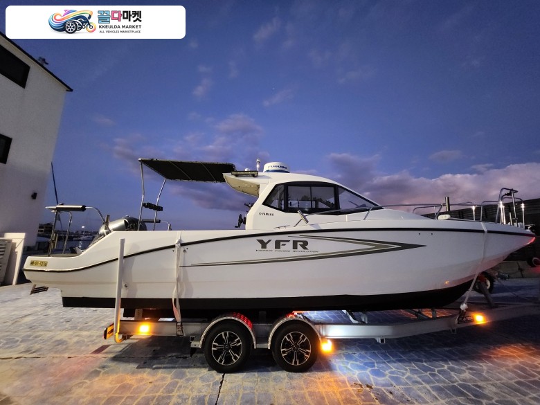 전기장치 완비된 최고의 Fishing보트 YFR27 입니다