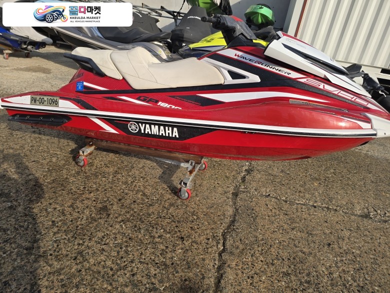 야하마 / GP 1800 r 3인승 18년식