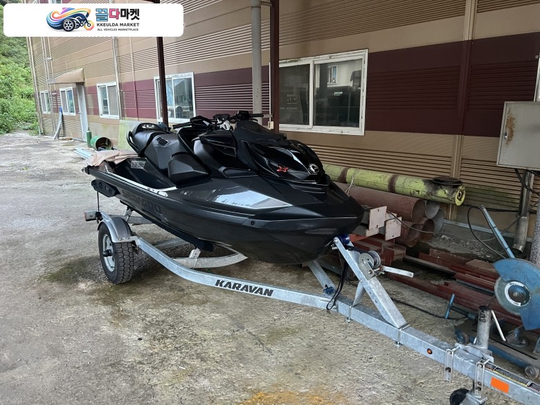 23년식 RXP-300 올블랙 65시간 상태최상 외 내관 만족하실겁니다.