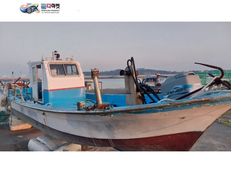 어선.어장관리선 2.53톤 선외기 250마력 판매합니다. (전국가능.선적증서있음)
