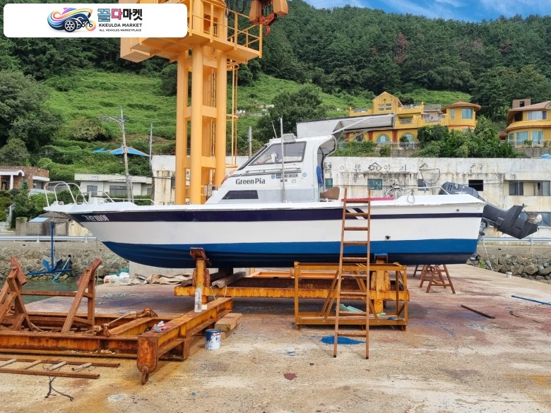 UF26  낚시보트 2.1톤 야마하 200 hp