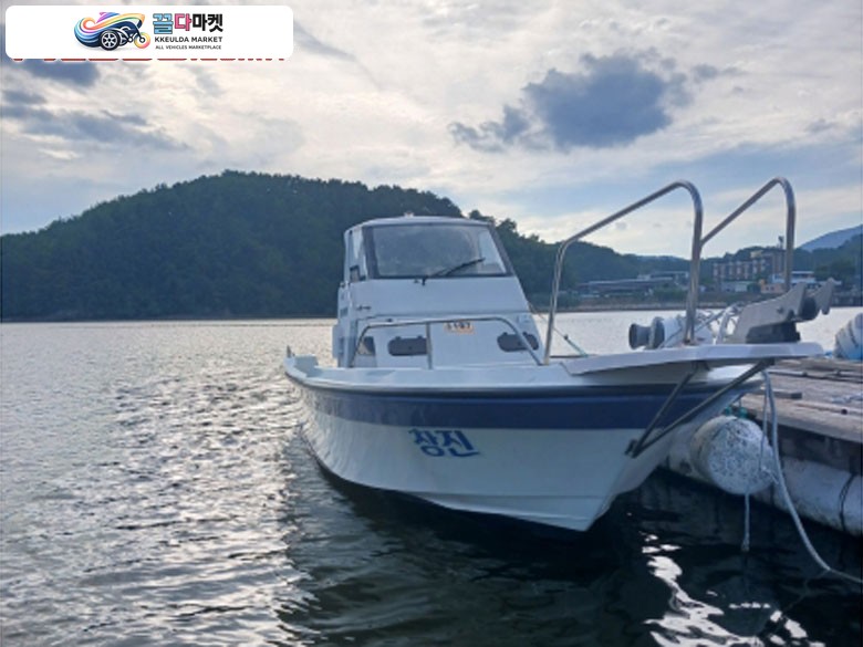 수입기타 낚시보트 2000년식 uf 낚시보트 1.17톤 야마하115hp