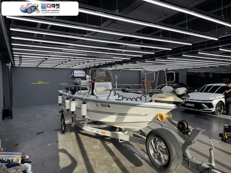 트라이엄프 170 CC 2021년식 명품PE보트와 21년 야마하엔진 + 가이드모터 + 어탐기 풀옵션