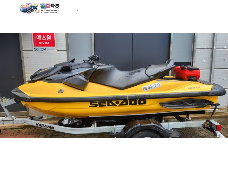 씨두 RXP X 300 RS 2021년식 깨끗한 제트 팔아봅니다.